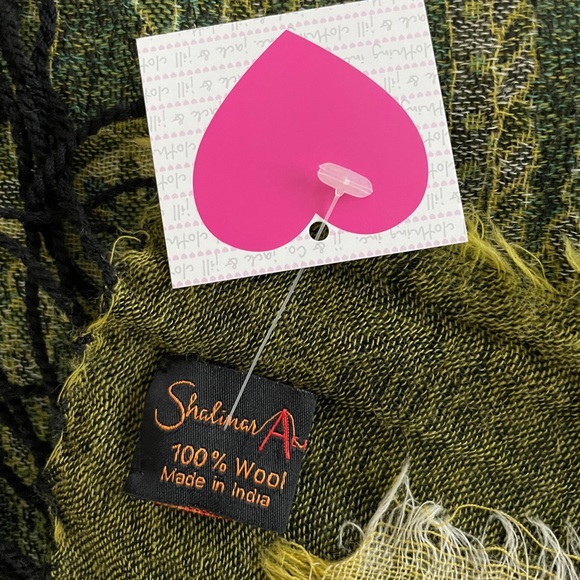 Scarf - Picture 3 of 3